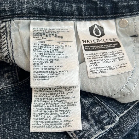 Levi’s 505 Stretchable fabric size 10. Boot cut. - Picture 5 of 7